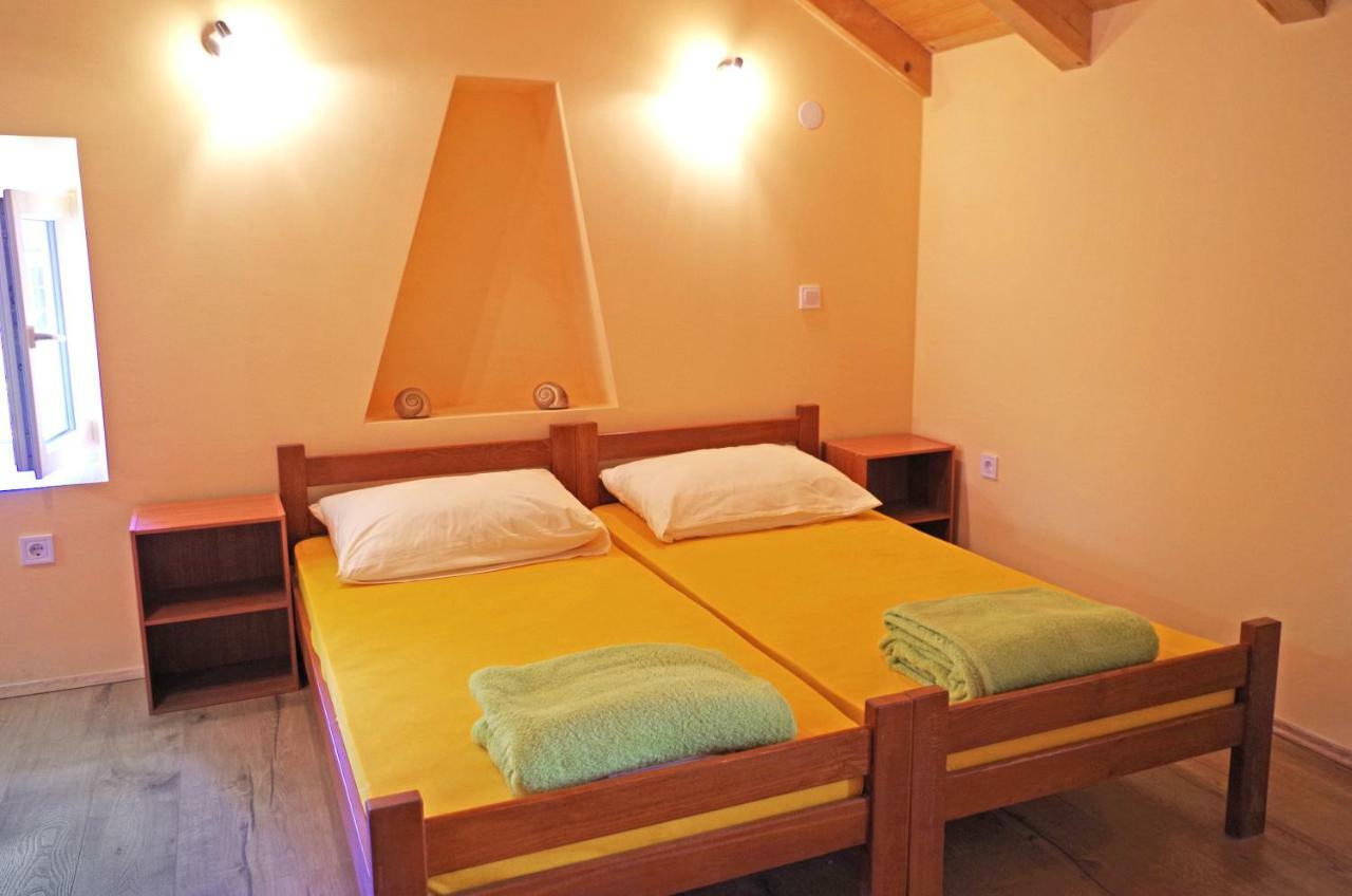 Apartman Zeljana Apartment Vis