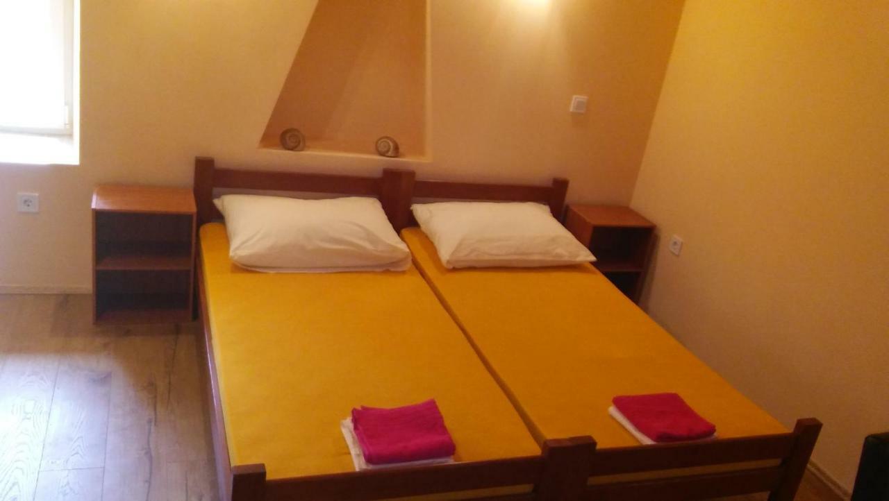 Apartment Apartman Zeljana Vis